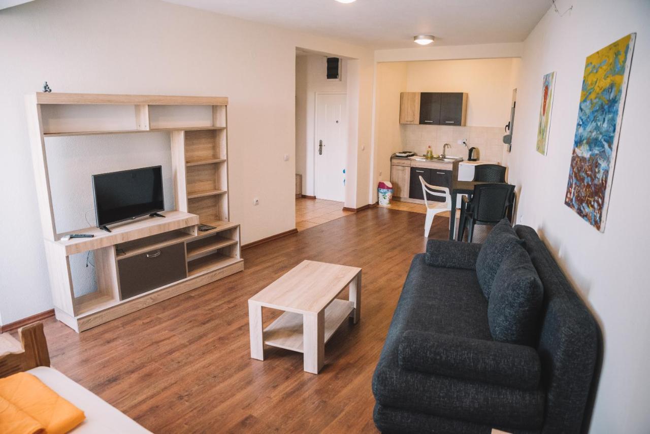 Art I Apartments 乌尔齐尼 外观 照片