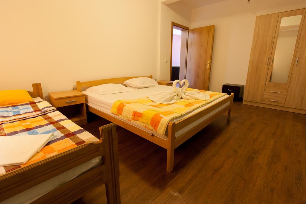 Art I Apartments 乌尔齐尼 外观 照片