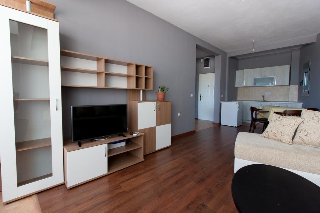 Art I Apartments 乌尔齐尼 外观 照片