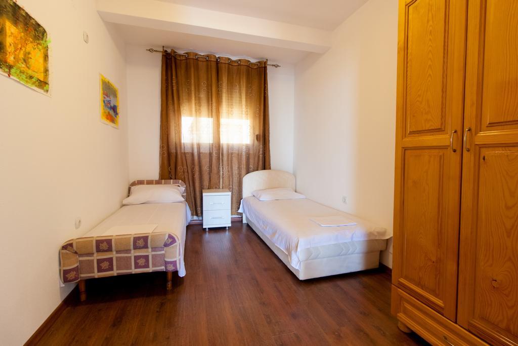 Art I Apartments 乌尔齐尼 外观 照片