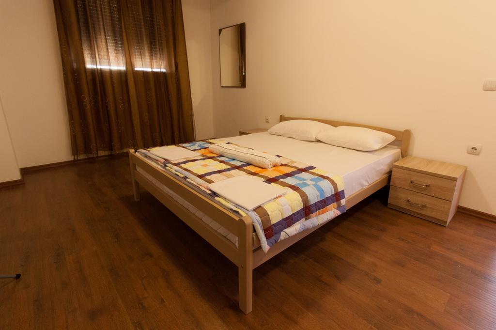 Art I Apartments 乌尔齐尼 外观 照片