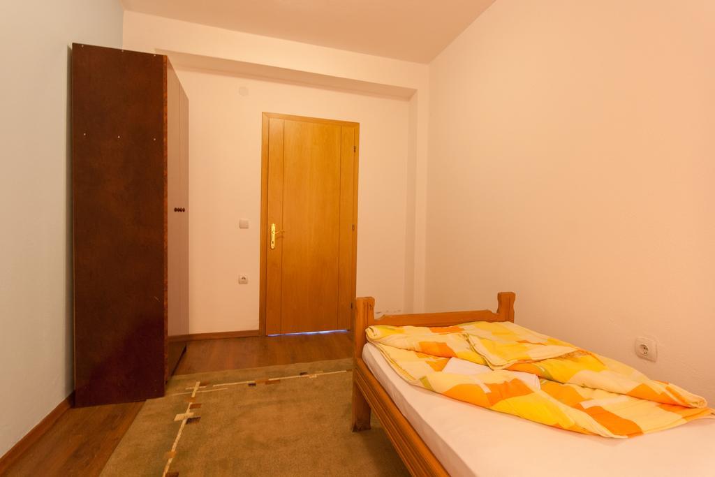 Art I Apartments 乌尔齐尼 外观 照片