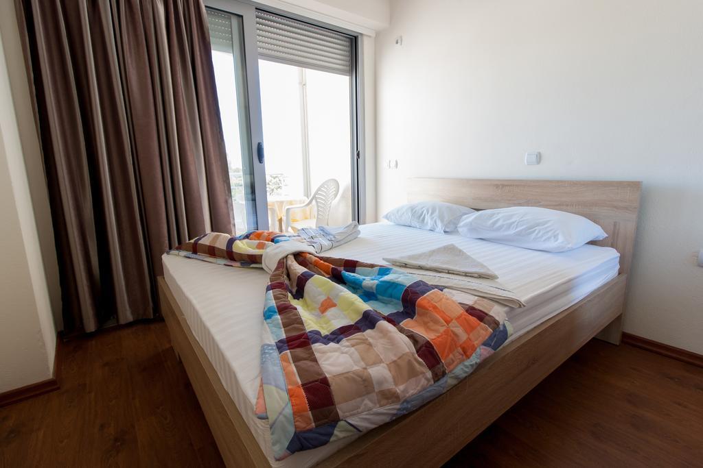 Art I Apartments 乌尔齐尼 外观 照片