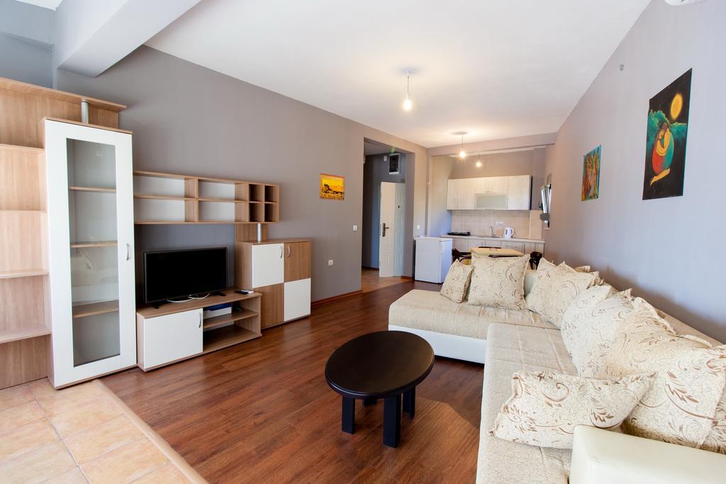 Art I Apartments 乌尔齐尼 外观 照片